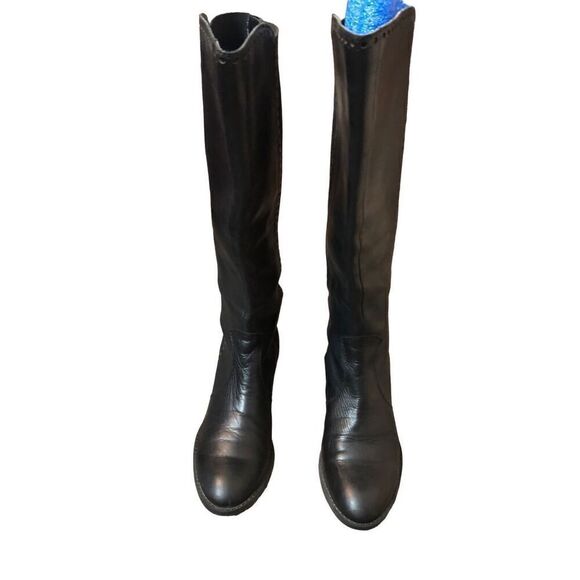 Loft Ann Taylor black leather riding boot with stretch band in back. size 7.5 - Picture 2 of 14